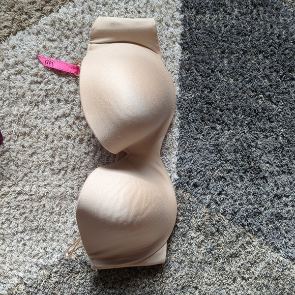 Maidenform 34D Strapless Bra Cream NWOT - Picture 1 of 9